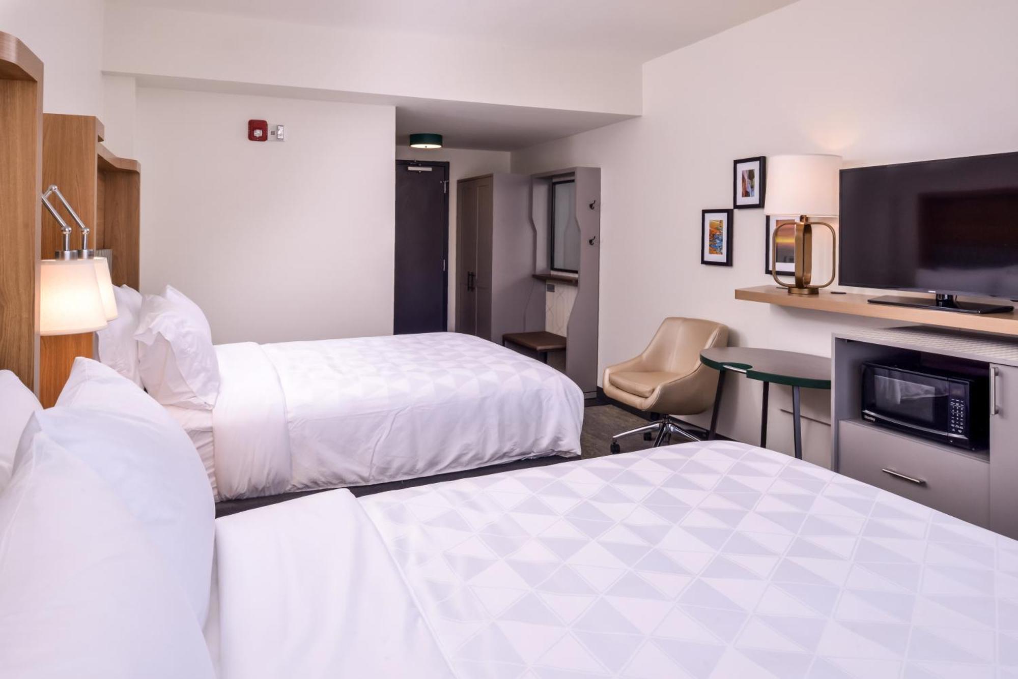 Holiday Inn Detroit Northwest - Livonia By Ihg Екстериор снимка